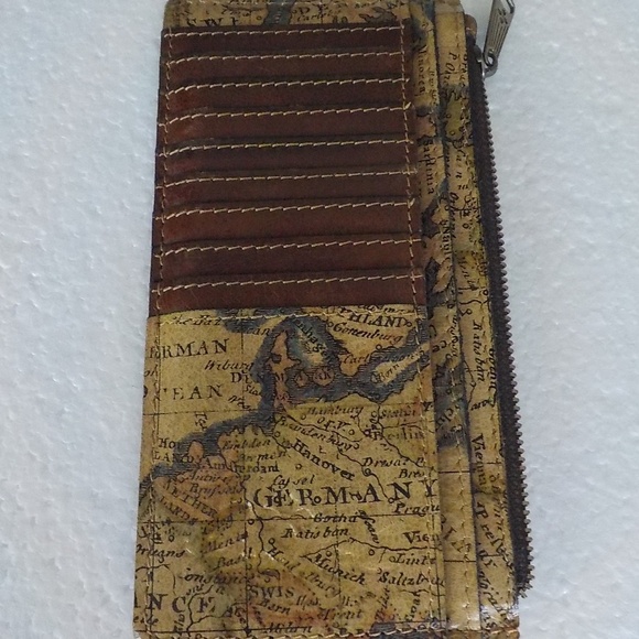 LIKE NEW Map Bag & Wallet FINAL PRICE!! - Picture 14 of 16